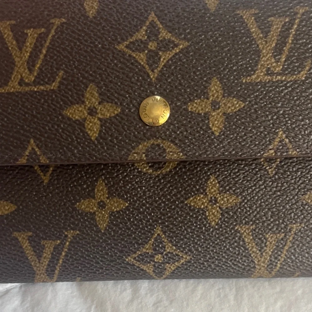 Louis Vuitton Black and Brown Monogram Clutch/Trifold Wallet. - Picture 11 of 14